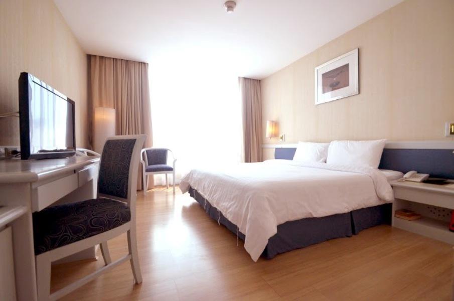 The City Hotel Sriracha By Bbh Japan Si Racha Cameră foto